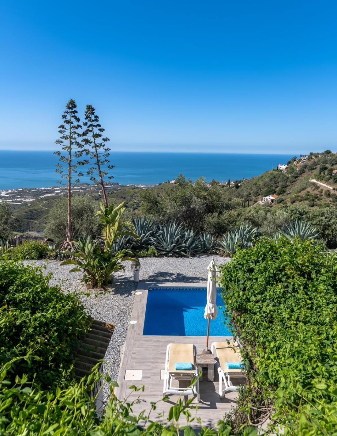 Campo Agave Luxury Tents Sayalonga Exterior foto